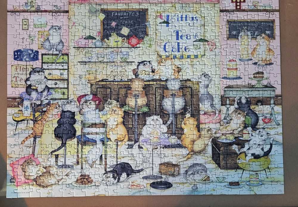 Crazy Cats-Visit Kitty’s Cakes-Jennifer - Ravensburger puzzle collectible [Barcode 4005556147946] - Main Image 3