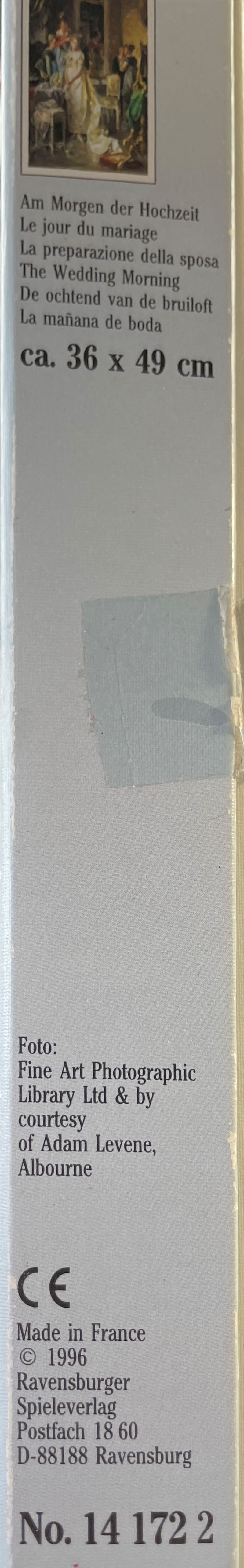 Dressing The Bride - Ravensburger puzzle collectible [Barcode 4005556141722] - Main Image 2