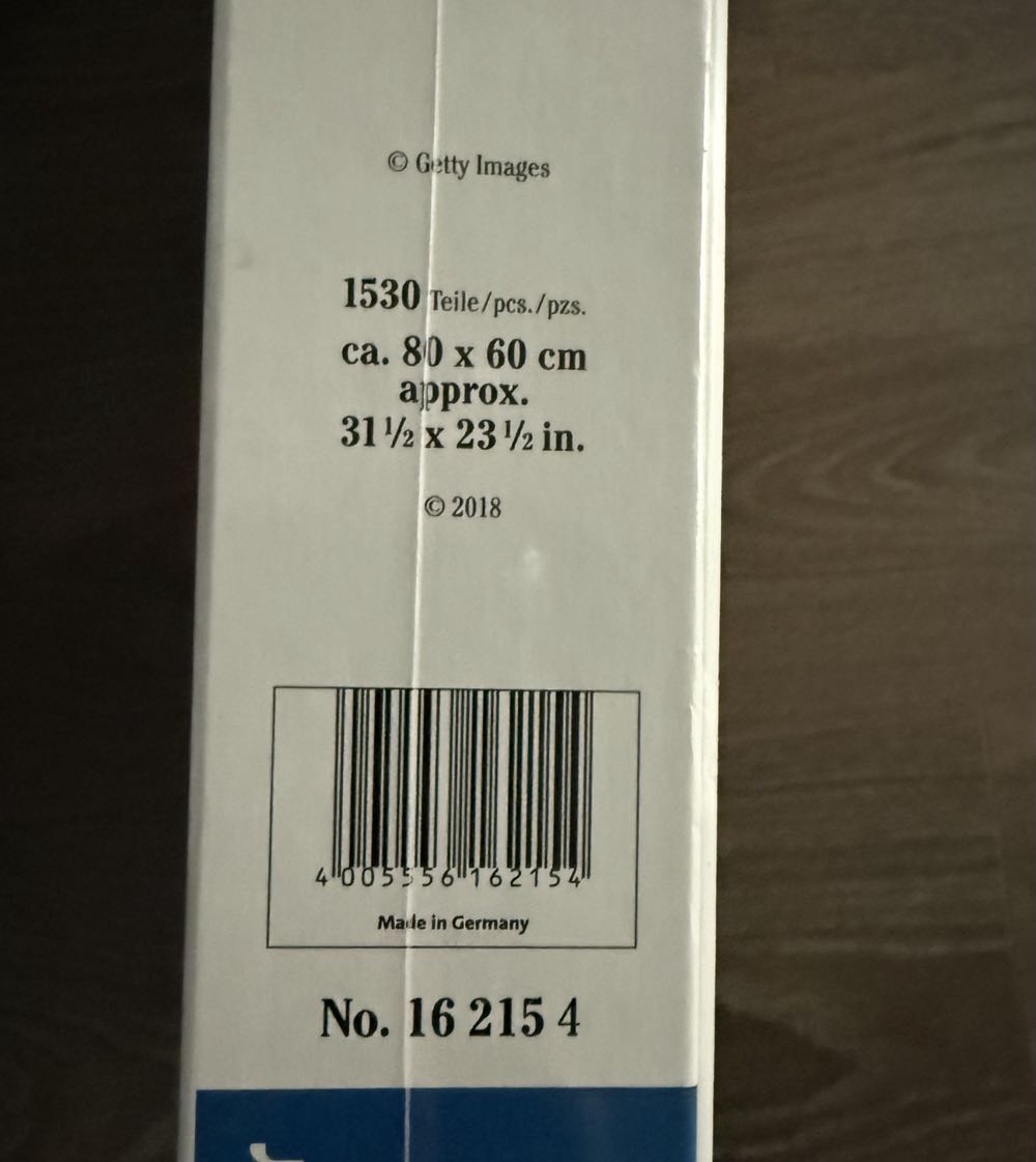 99 Beautiful Red Things - Ravensburger puzzle collectible - Main Image 4