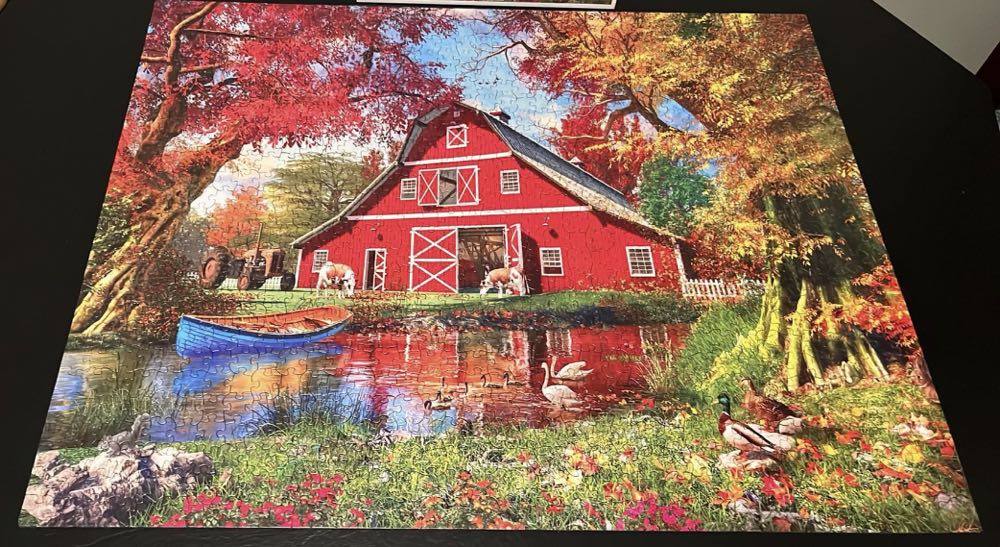 Sunny Barn - White Mountain puzzle collectible [Barcode 724819264421] - Main Image 3