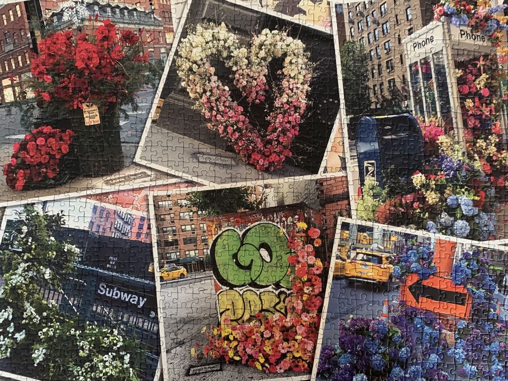 NYC Flower Flash - Ravensburger puzzle collectible [Barcode 4005556168194] - Main Image 2