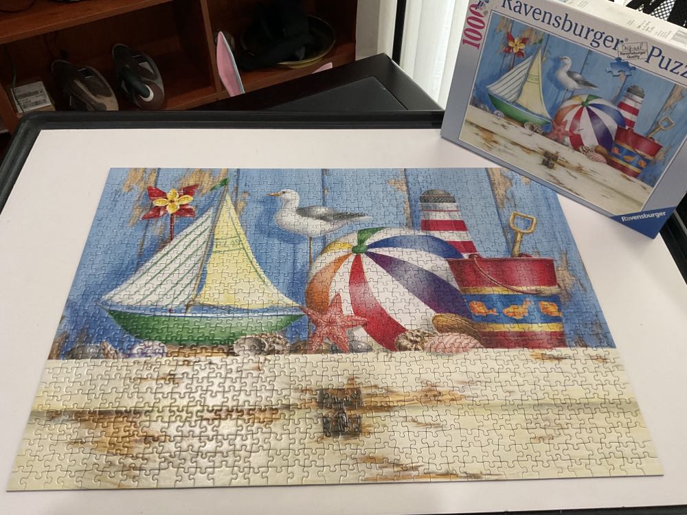 Beach Memories - Ravensburger puzzle collectible [Barcode 4005556192670] - Main Image 2