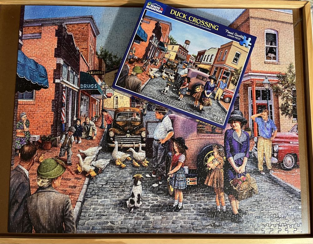Duck Crossing  - White Mountain puzzle collectible [Barcode 724819260232] - Main Image 4