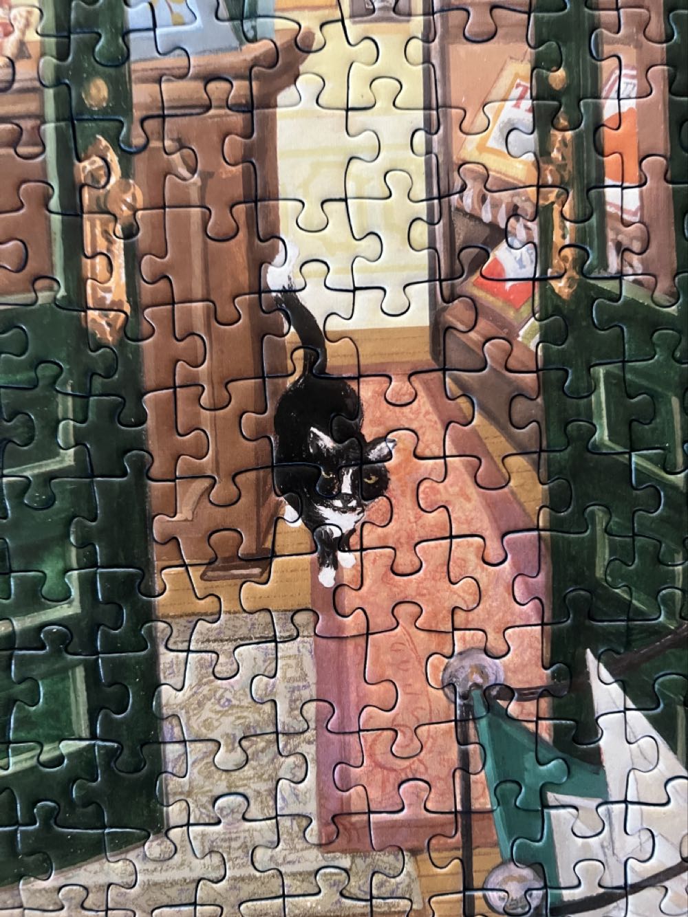 Wordsmith’s Bookshop - Ravensburger puzzle collectible [Barcode 4005556168217] - Main Image 4