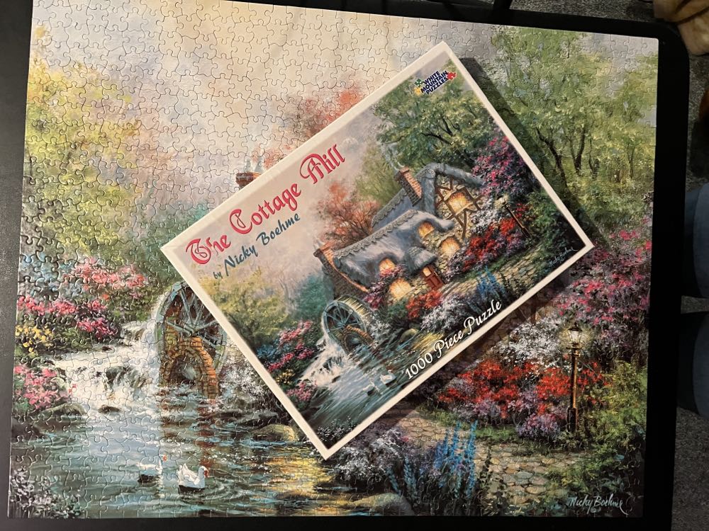 The Cottage Mill - White Mountain puzzle collectible [Barcode 724819248704] - Main Image 4