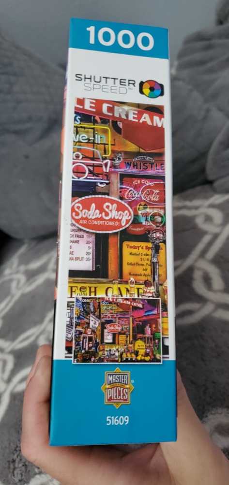 Gas Pump Heaven - MasterPieces puzzle collectible [Barcode 705988721793] - Main Image 3