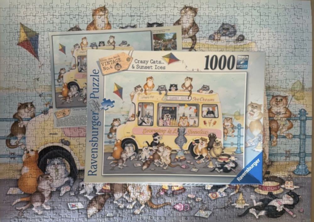 Crazy Cats...Sunset Ices - Ravensburger puzzle collectible [Barcode 4005556197002] - Main Image 4