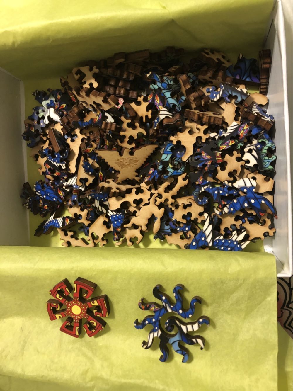 Magpie - Liberty puzzle collectible - Main Image 3