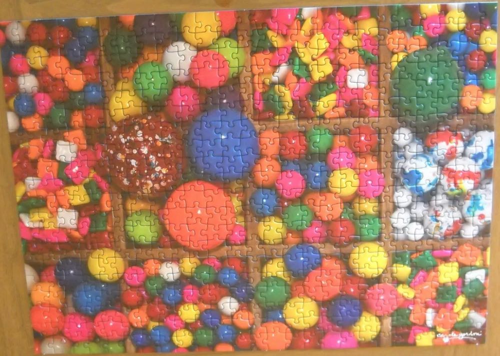 Gumballs - Ravensburger puzzle collectible [Barcode 4005556812738] - Main Image 2