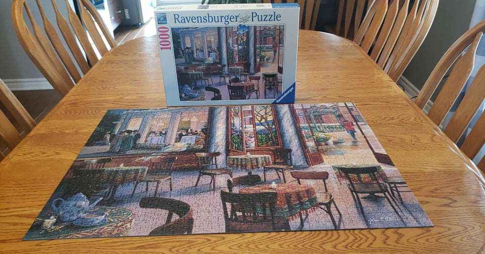 A Cafe Visit - Ravensburger puzzle collectible [Barcode 4005556164493] - Main Image 3
