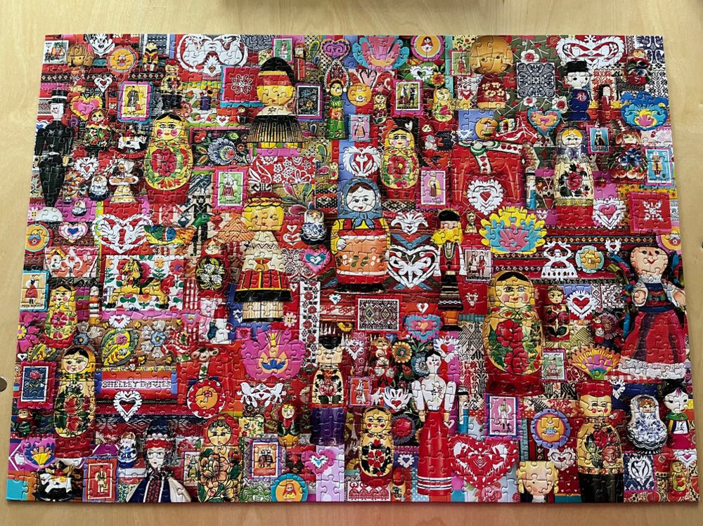 Dollies - Cobble Hill Puzzle Company puzzle collectible [Barcode 625012802659] - Main Image 2