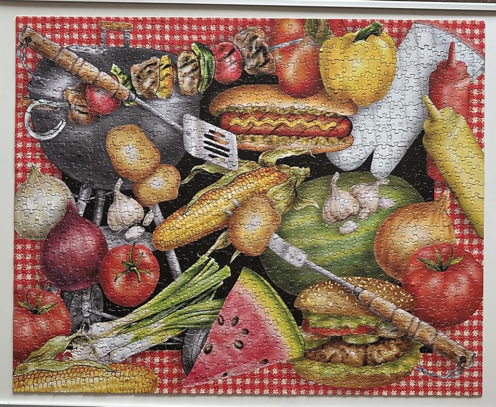 Bar-B-Que - White Mountain puzzle collectible [Barcode 724819250370] - Main Image 3