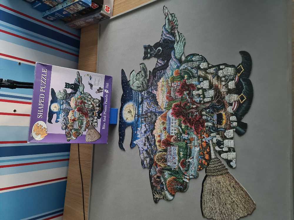 *Witch Way To Halloween 😁 COMPLETED 16/10/2022 - Bits And Pieces puzzle collectible - Main Image 3