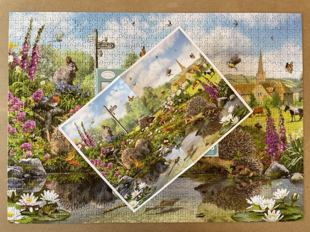 Riverside Wildlife - Otter House puzzle collectible [Barcode 5017680052262] - Main Image 4