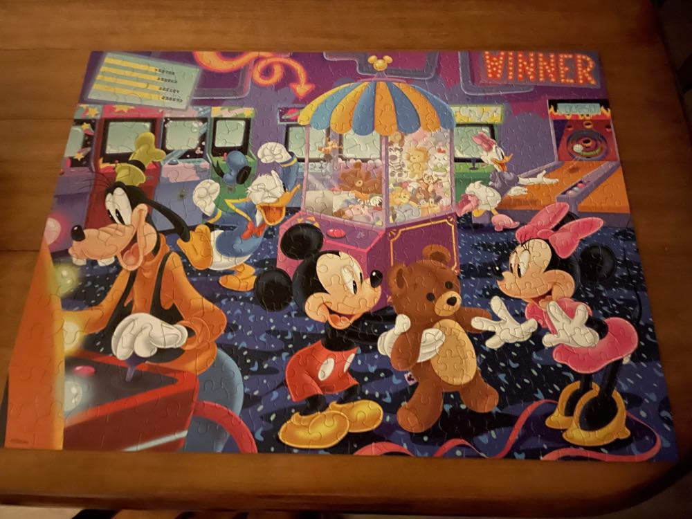 Mickey At The Arcade - Ceaco puzzle collectible [Barcode 021081232166] - Main Image 4