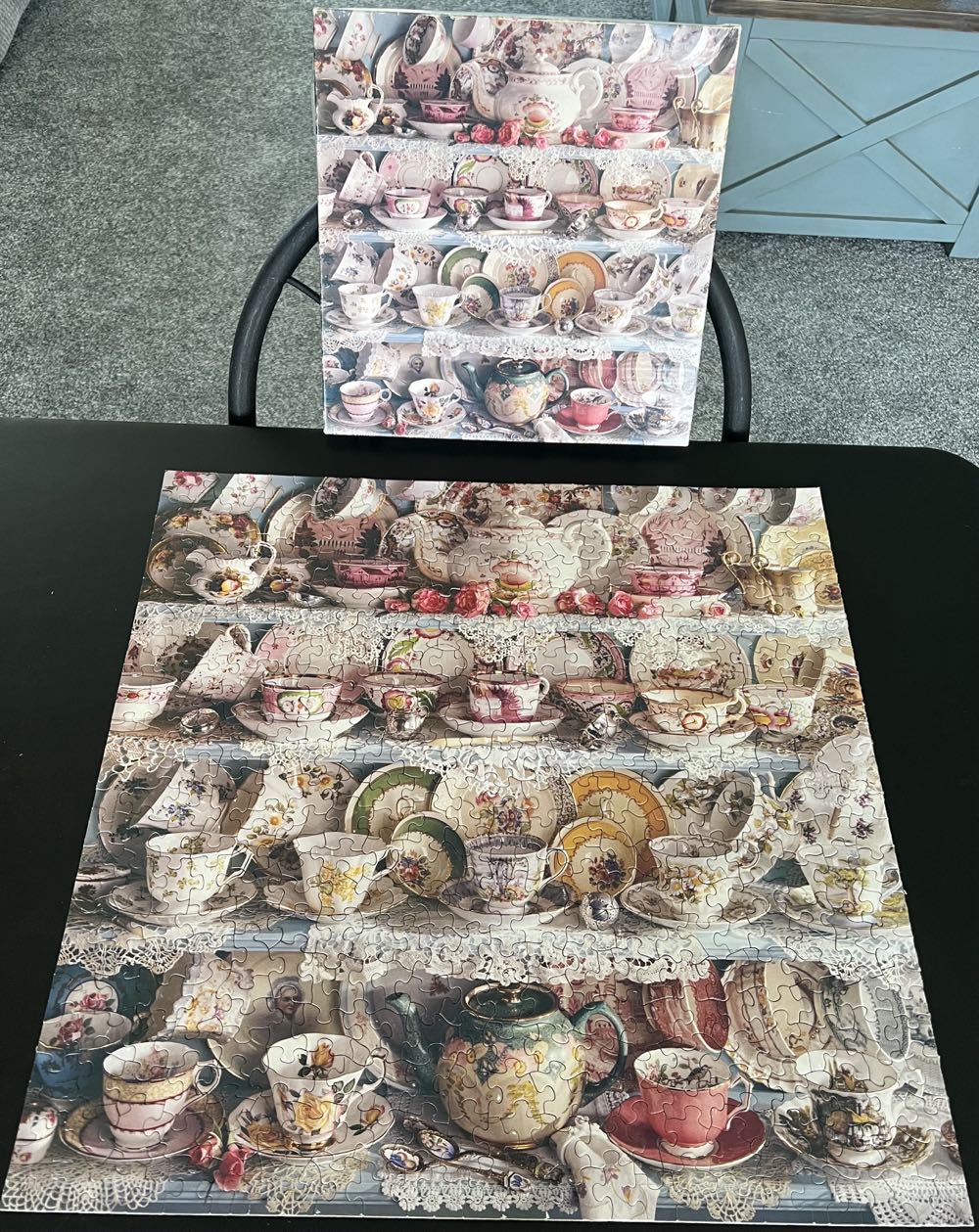 Teatime! - Springbok 🇺🇸 puzzle collectible - Main Image 3