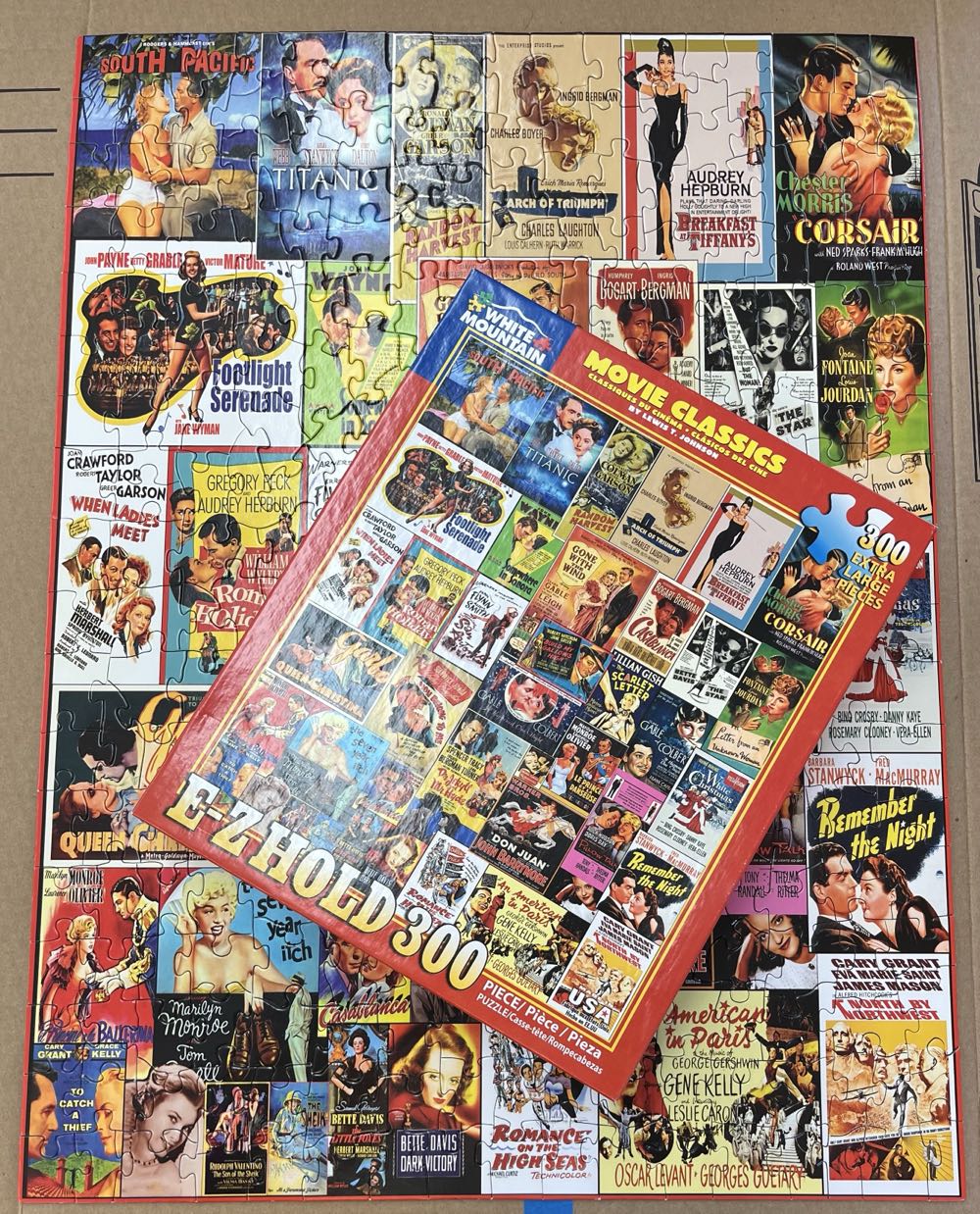 Movie Classics - White Mountain Puzzles puzzle collectible [Barcode 724819257980] - Main Image 3