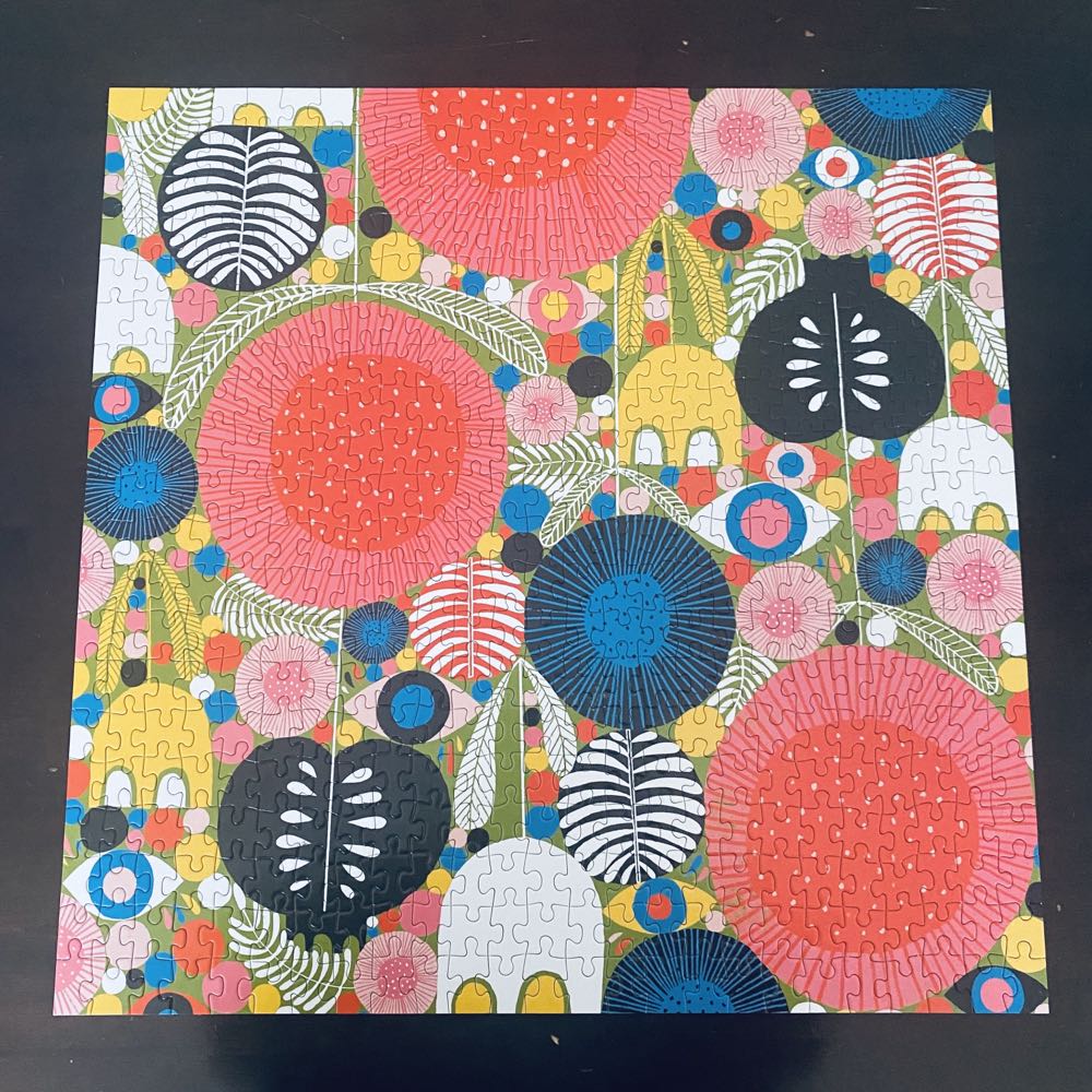 Eyes In The Garden🧩 - Galison puzzle collectible [Barcode 9780735362598] - Main Image 2