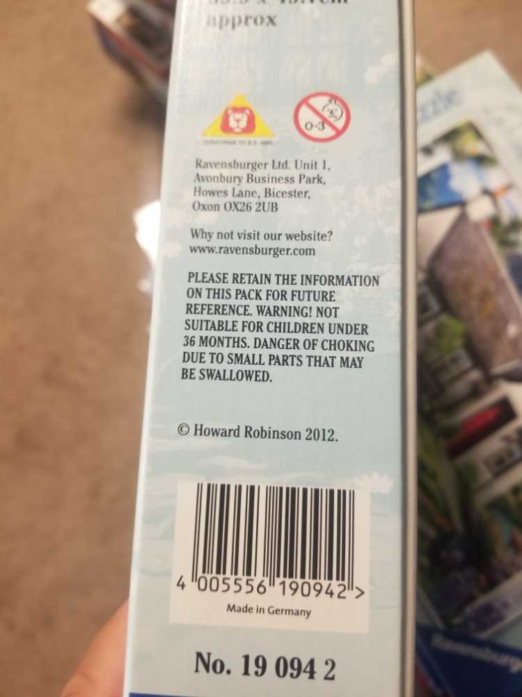 Country Cottage #6, Wisteria Cottage (1) - Ravensburger puzzle collectible [Barcode 4005556190942] - Main Image 2