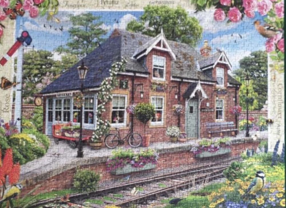 Country Cottage No. 13 - Railway Cottage - Ravensburger puzzle collectible [Barcode 4005556139897] - Main Image 3