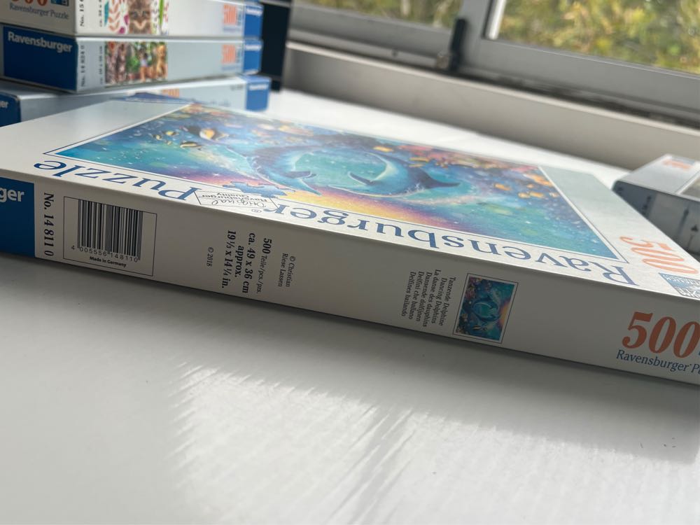 Dancing Dolphins - Ravensburger puzzle collectible [Barcode 4005556148110] - Main Image 2