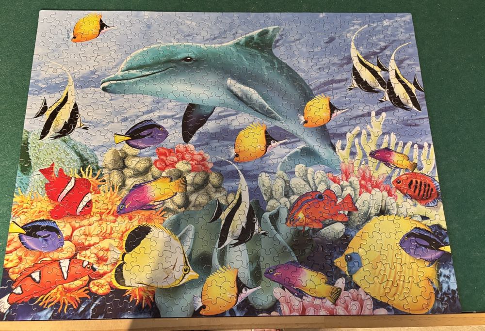 Something Fishy* - White Mountain Puzzles puzzle collectible [Barcode 724819249060] - Main Image 4