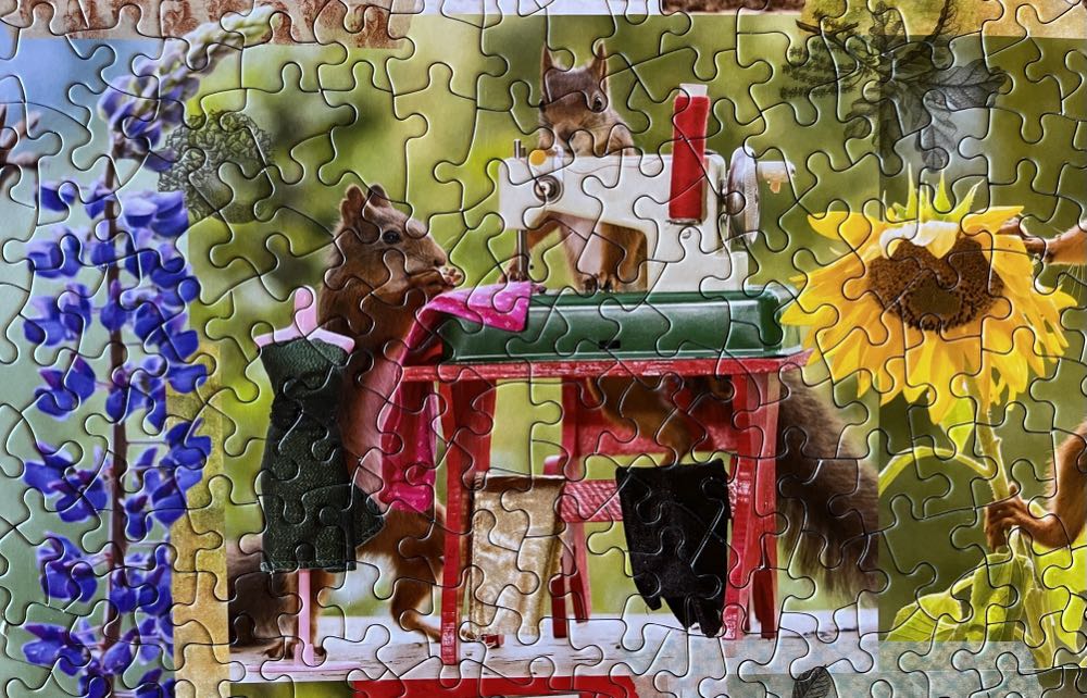 Gettin’ Squirrelly-822, 4/13/25 - Willow Creek puzzle collectible [Barcode 709786059683] - Main Image 3