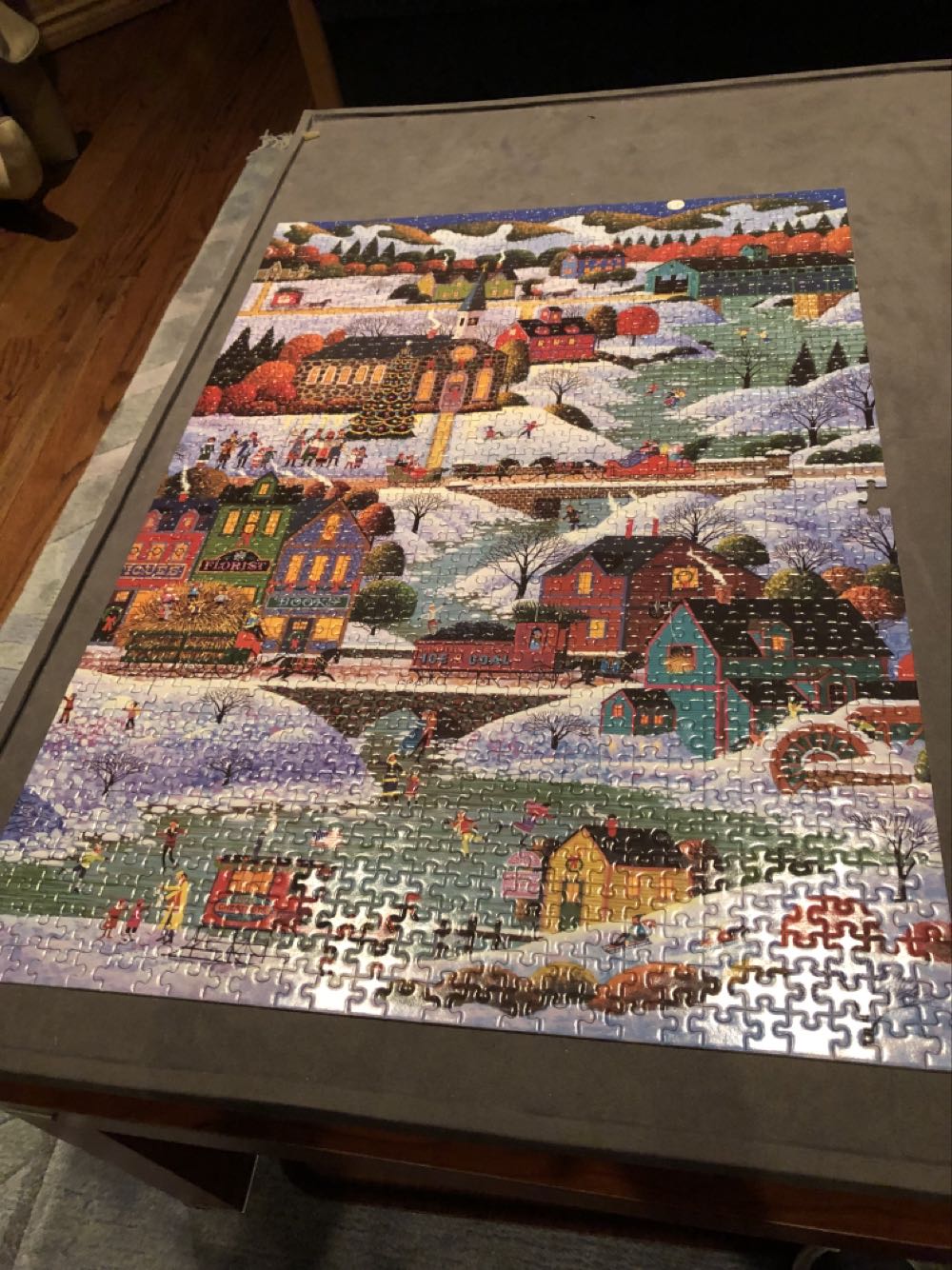 New England Christmas - Hometown Collection puzzle collectible [Barcode 072348092009] - Main Image 3