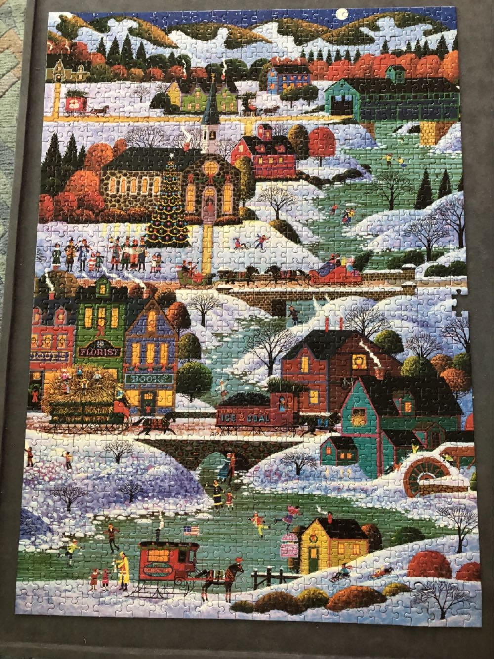New England Christmas - Hometown Collection puzzle collectible [Barcode 072348092009] - Main Image 4