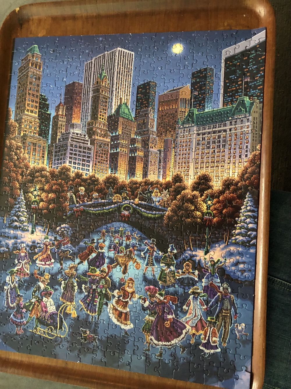 Central Park - Dowdle puzzle collectible [Barcode 671095002073] - Main Image 2