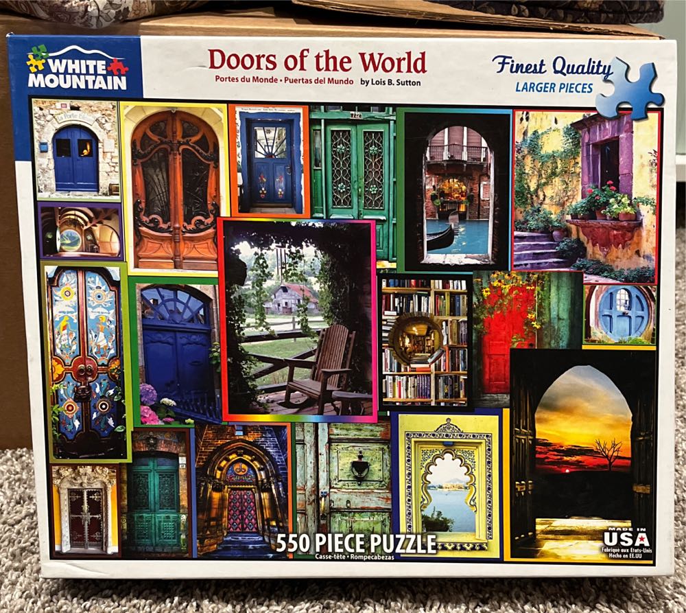 Doors Of The World - White Mountain puzzle collectible [Barcode 724819256600] - Main Image 3