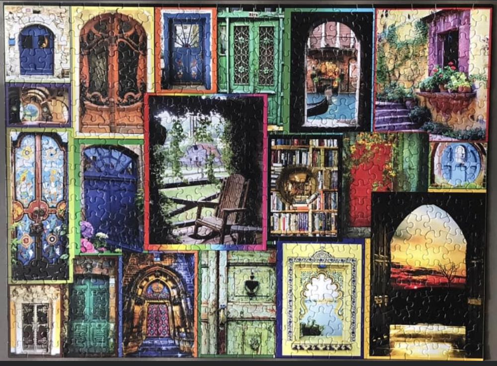 Doors Of The World - White Mountain puzzle collectible [Barcode 724819256600] - Main Image 4