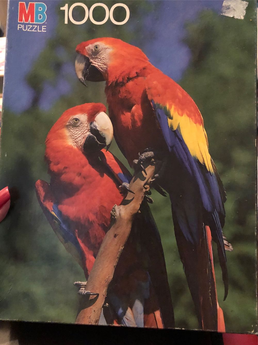 Parrots - Milton Bradley puzzle collectible [Barcode 032244040917] - Main Image 1