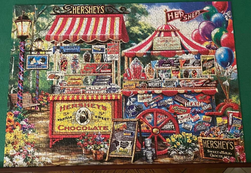 Hershey’s Stand - MasterPieces puzzle collectible [Barcode 705988721878] - Main Image 3