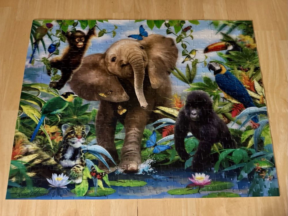 Junior Jungle- STEPHANIE  - Milton Bradley puzzle collectible [Barcode 047754100112] - Main Image 3