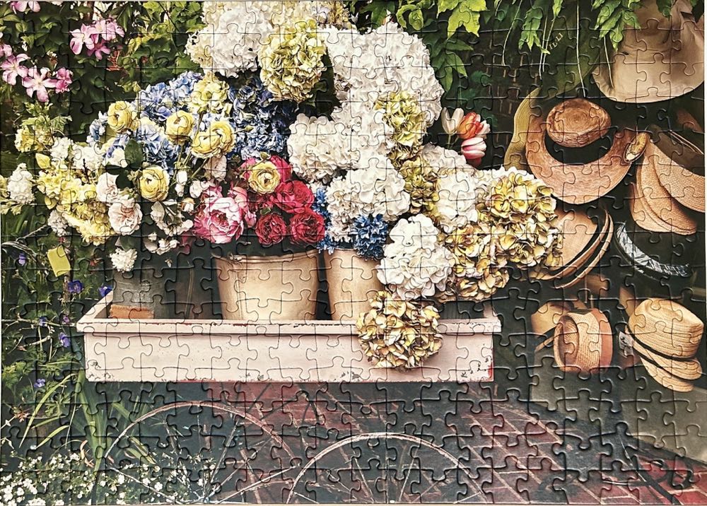 Flowers & Hats (SOLD) - Ravensburger puzzle collectible [Barcode 4005556135660] - Main Image 4