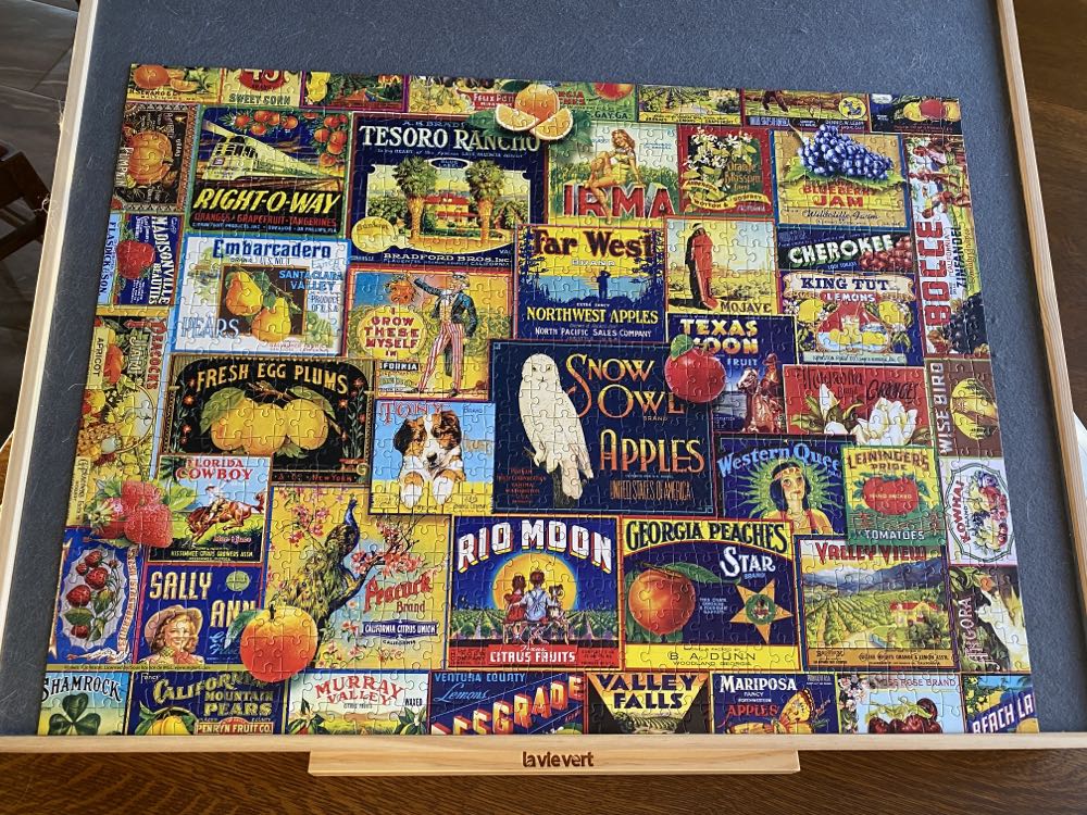 Vintage Fruit Labels - Cardinal puzzle collectible [Barcode 778988336175] - Main Image 2