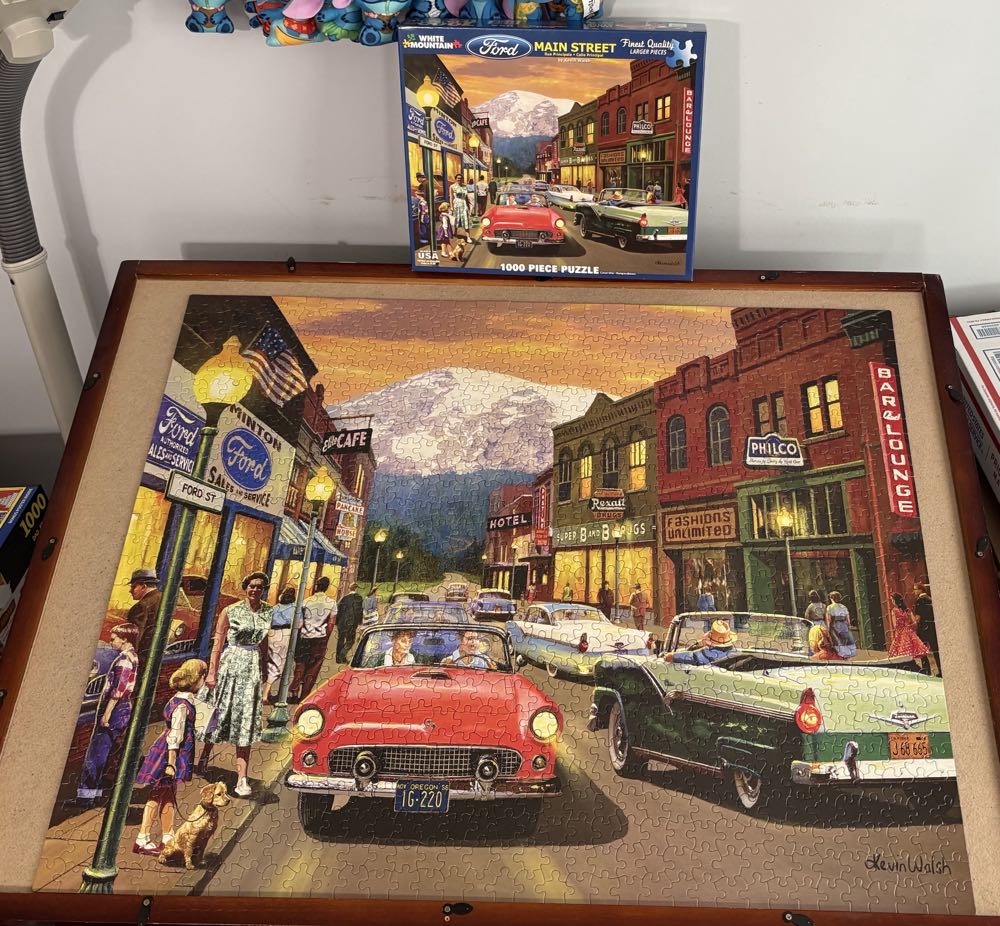 Ford Main Street - White Mountain puzzle collectible [Barcode 724819258154] - Main Image 3
