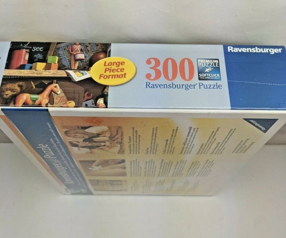 SOLD Toy Shelf - Ravensburger puzzle collectible [Barcode 4005556135578] - Main Image 3