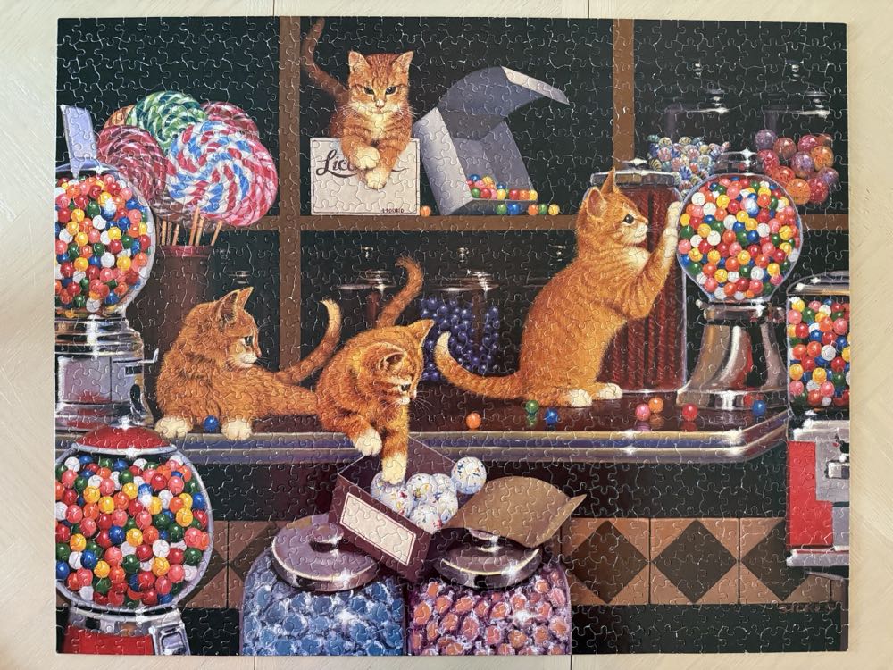 Candy Store Cats - White Mountain Puzzles puzzle collectible [Barcode 724819250424] - Main Image 2