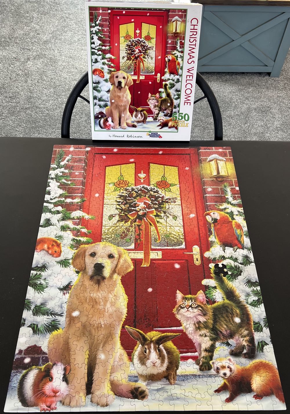 Christmas Welcome 🌟 - White Mountain Puzzles puzzle collectible [Barcode 724819249046] - Main Image 3
