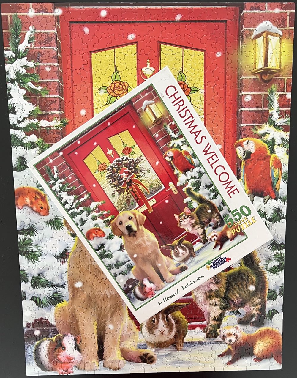 Christmas Welcome 🌟 - White Mountain Puzzles puzzle collectible [Barcode 724819249046] - Main Image 4