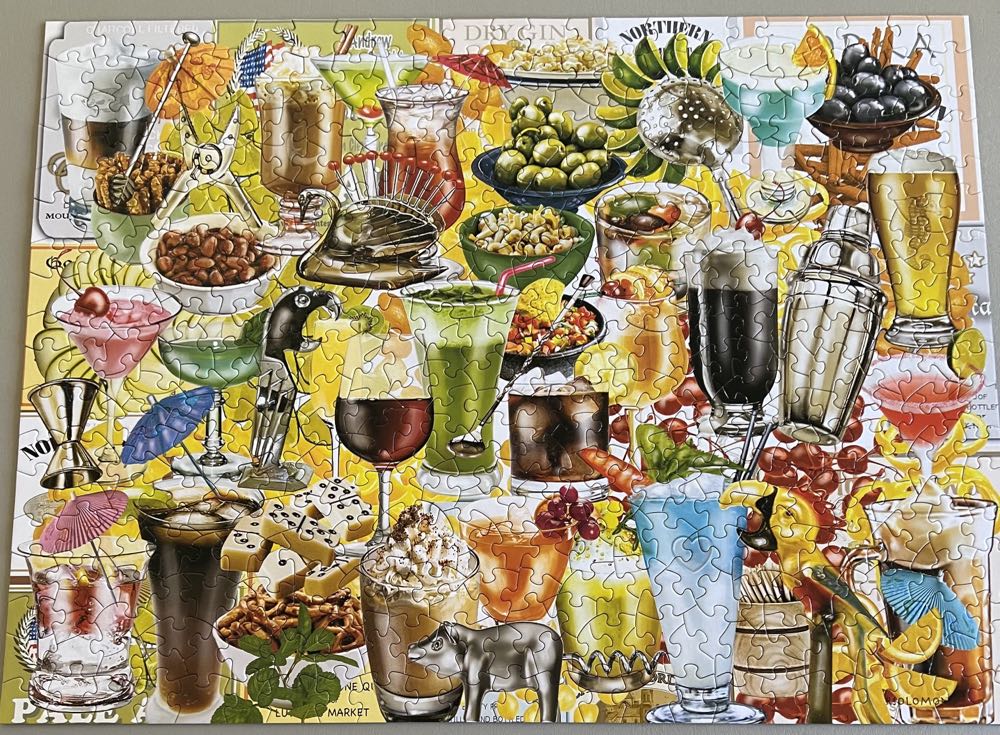 Happy Hour - Bits And Pieces puzzle collectible [Barcode 192949000187] - Main Image 3