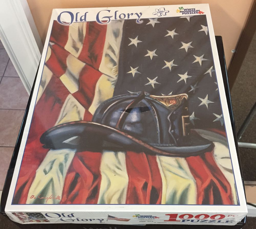 Old Glory-Chs - White Mountain Puzzles puzzle collectible [Barcode 724819248438] - Main Image 2