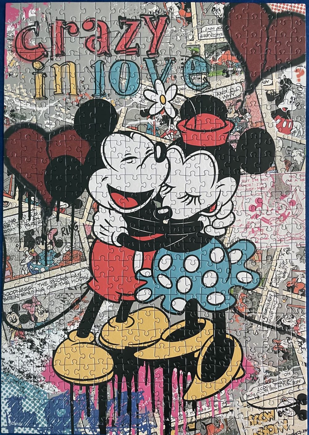 Retro Mickey (Crazy in Love) - Dino puzzle collectible - Main Image 2
