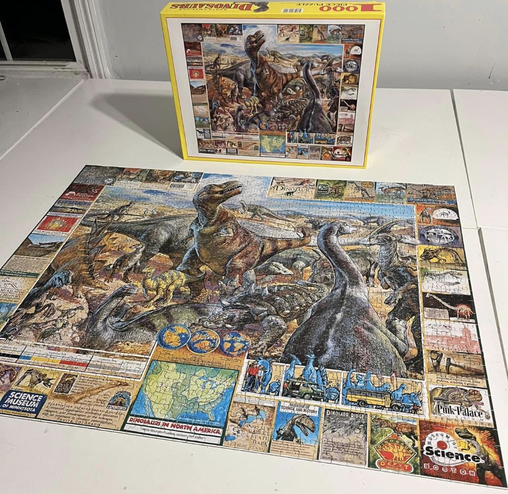 North American Dinosaurs - White Mountain Puzzles puzzle collectible [Barcode 724819247424] - Main Image 4