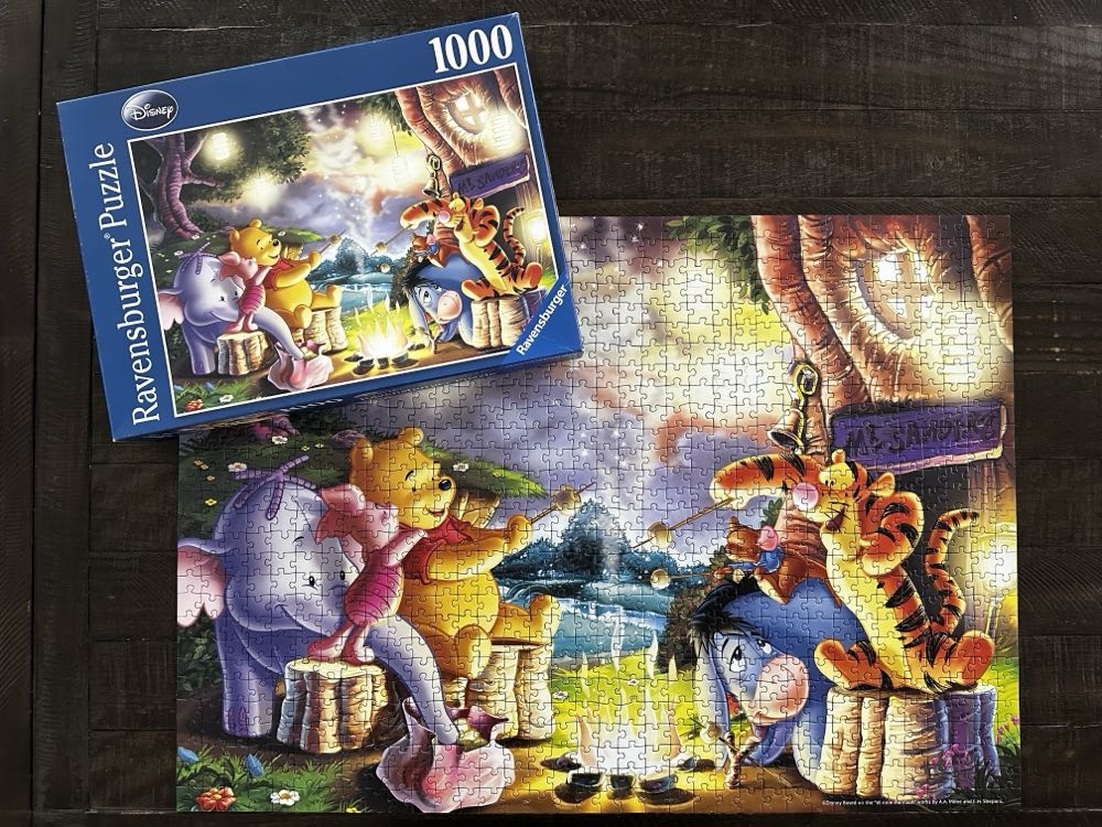 Around The Campfire - Rare Winnie The Pooh 🟦🇨🇦 - Ravensburger puzzle collectible [Barcode 4005556155774] - Main Image 4