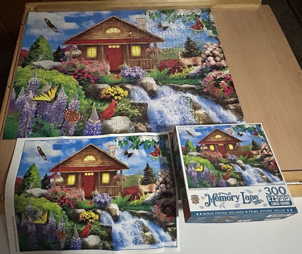 Floral Falls - MasterPieces puzzle collectible [Barcode 705988611254] - Main Image 4