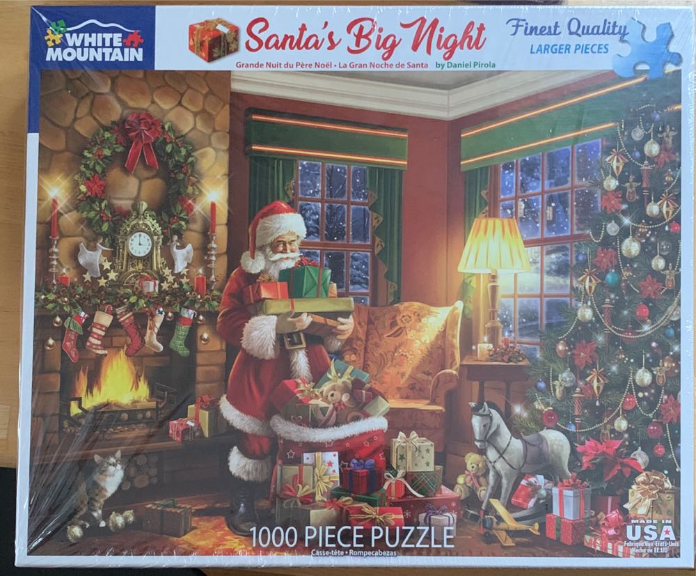 Santa’s Big Night - White Mountain puzzle collectible [Barcode 724819262861] - Main Image 4