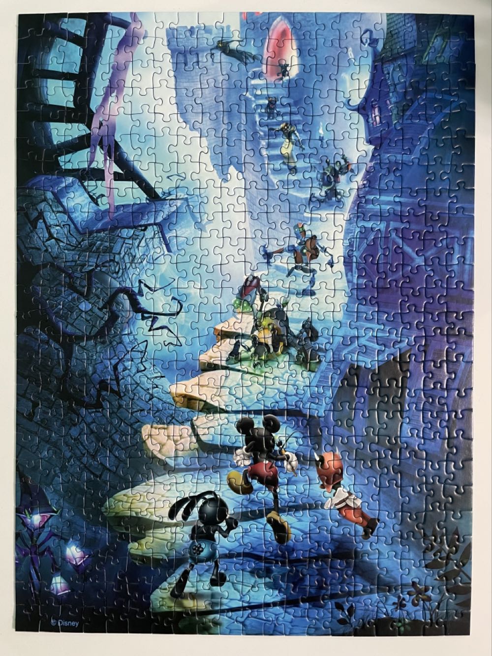 Epic Mickey Staircase - Ravensburger puzzle collectible - Main Image 2